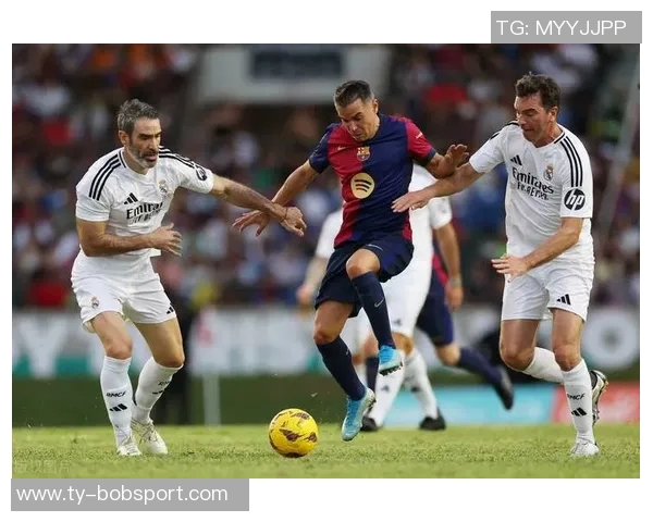 西甲争冠形势紧张皇马两轮不胜仅领先巴萨一分